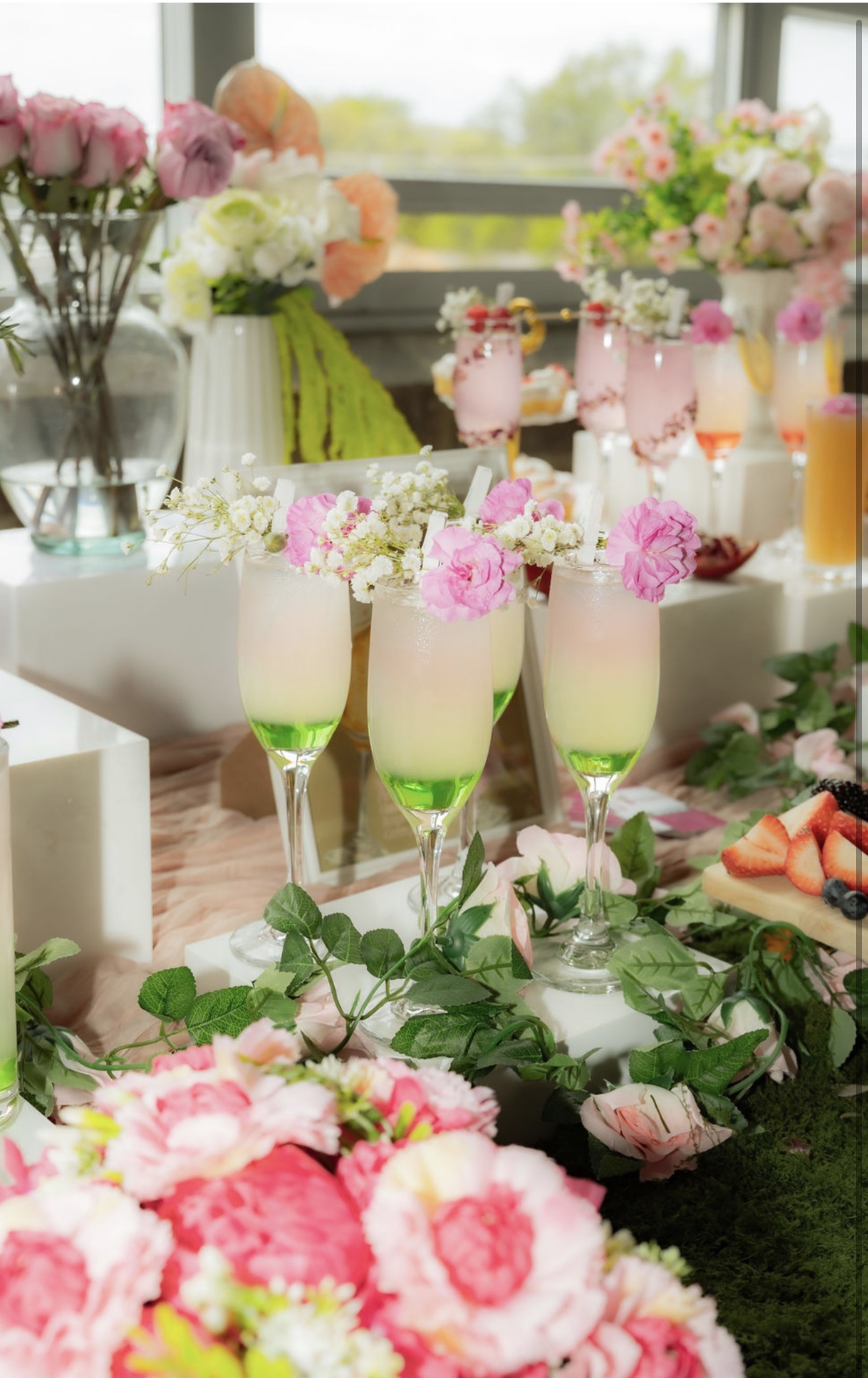 Bloom & Bubbly